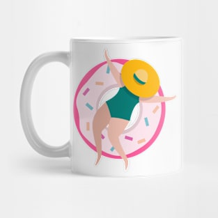 Lady with sunhat sleeping in the doughnut swimming ring Mug